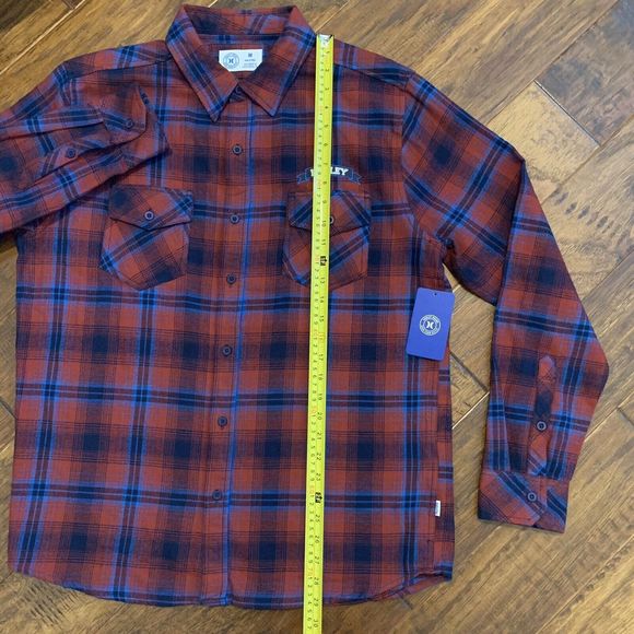 Hurley Red & Blue Plaid Flannel Button-Up Long Sleeve Shirt Mens Size M NWT - Picture 3 of 8